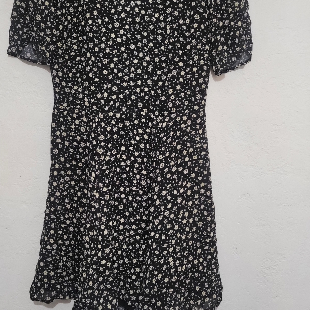 COPY - Reformation dress new - Picture 4 of 11